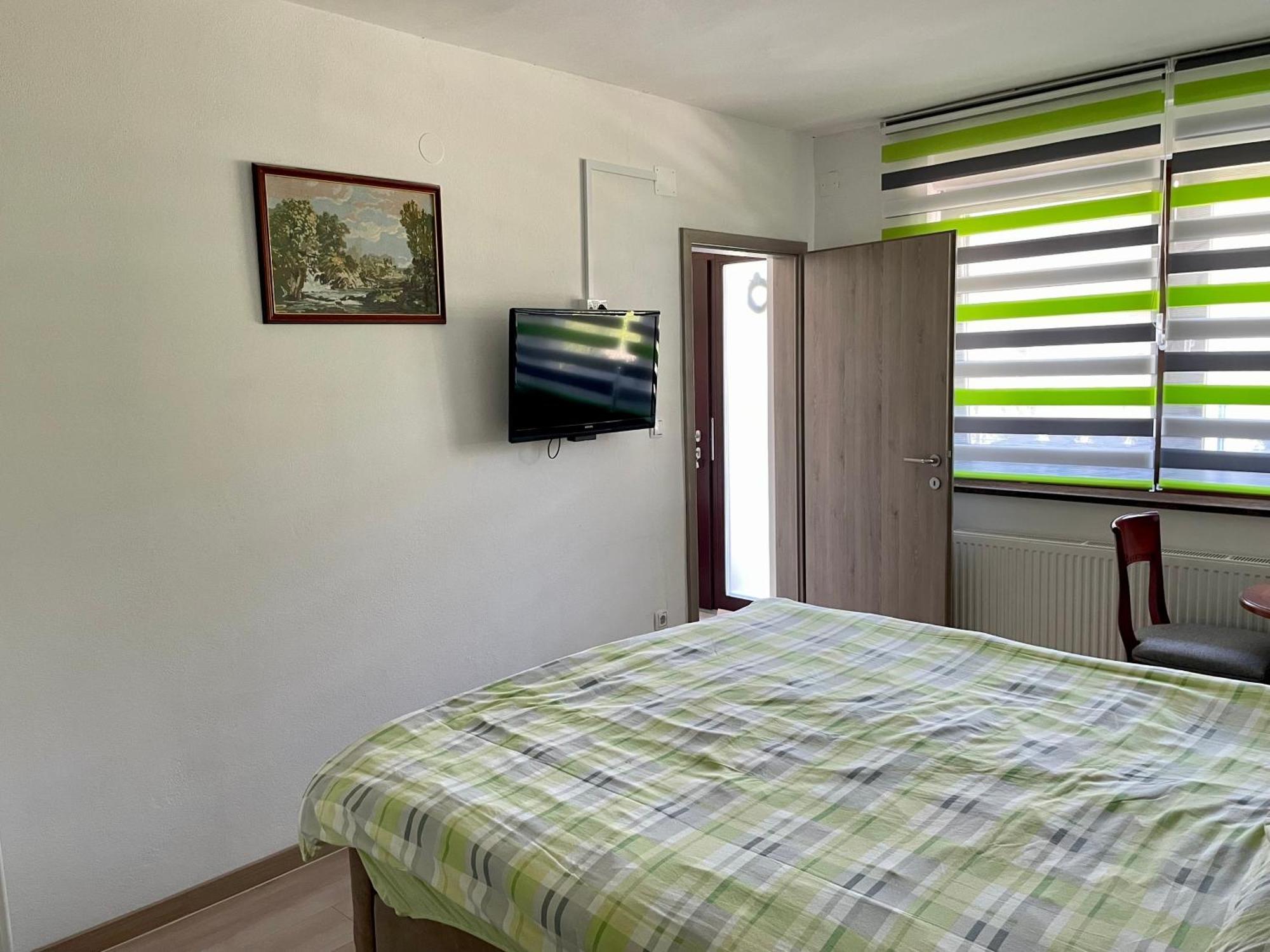 Ana Rooms Bled Bilik gambar